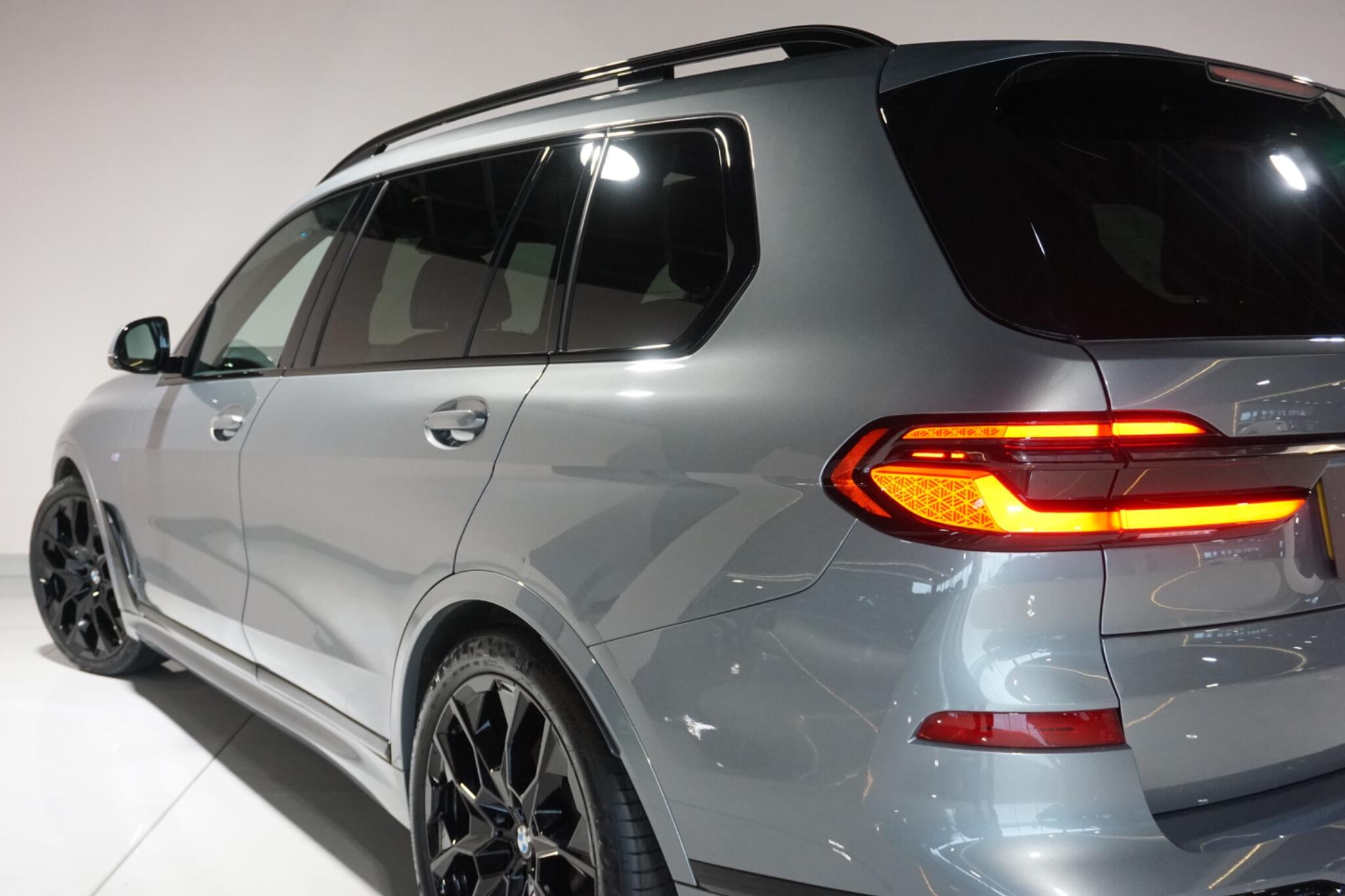 BMW X7 3.0 40d MHT M Sport SUV 5dr Diesel Hybrid Auto xDrive Euro 6 (s/s) (352 ps)